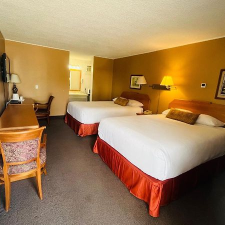 Travelodge By Wyndham Moose Jaw Exteriér fotografie