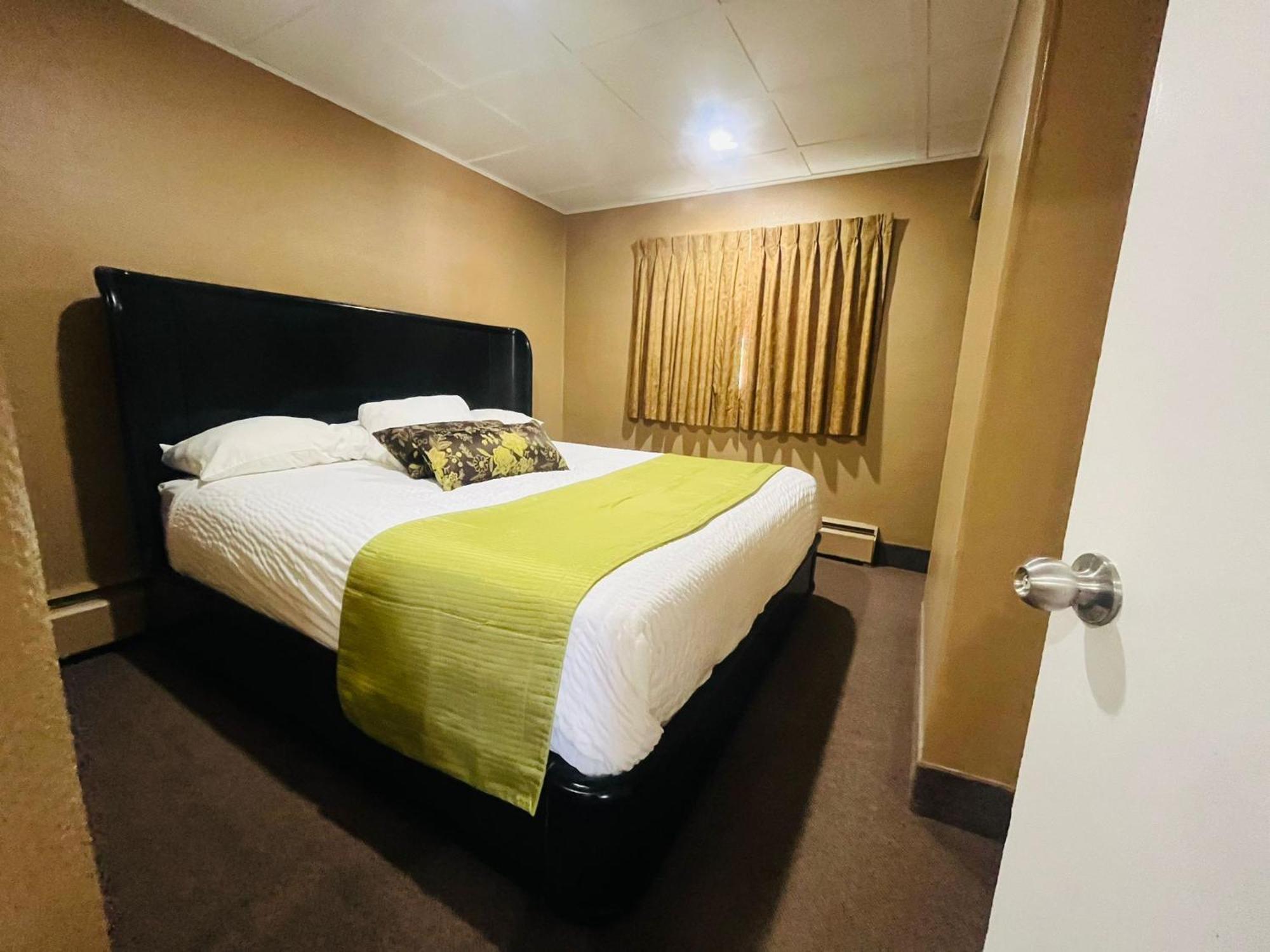 Travelodge By Wyndham Moose Jaw Exteriér fotografie